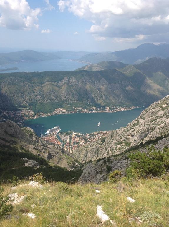 Holiday Home Kapetanovic Kotor Habitación foto